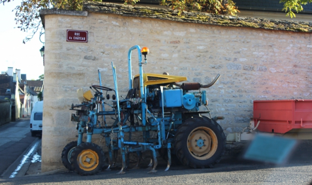 Mashine for Grape Collecting in Burgundy/France