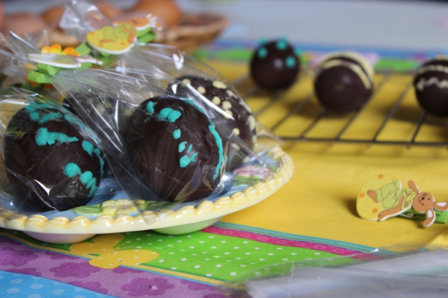 Chocolate Easter eggs filled with vanilla custard and arrowroot cookies