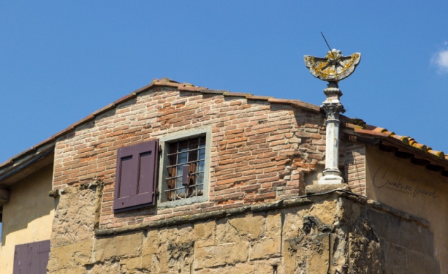 Sundial, Ponte Vecchio, Florence, Tuscany/Italy