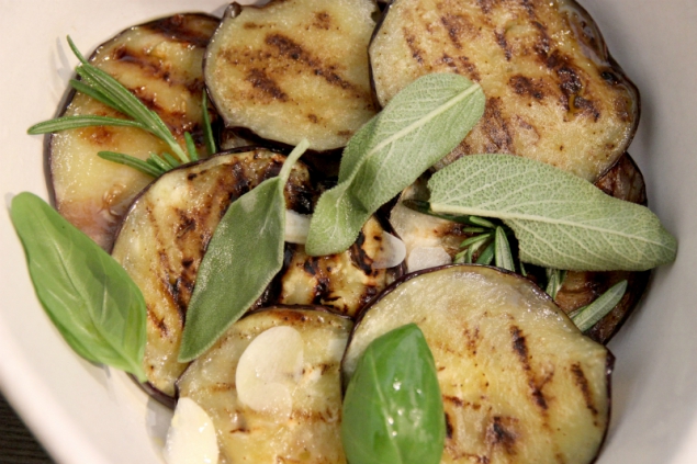 Aubergine