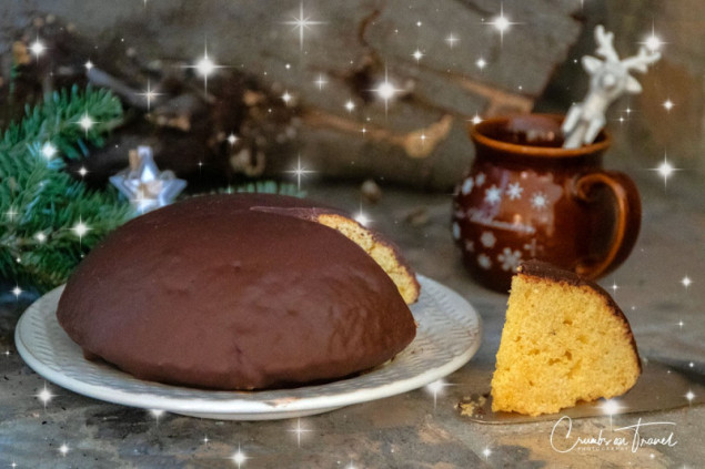 Parrozzo - a typical Christmas cake from Abruzzo/Italy