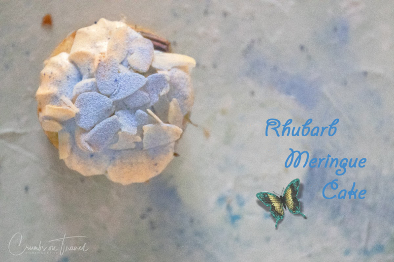 Rhuburb-Meringue-Cake