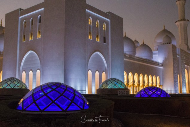 Sheikh Zayed Grand Mosque by night